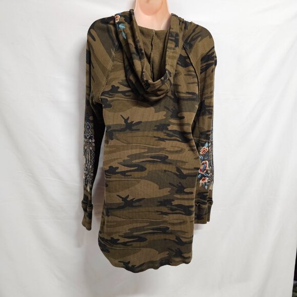 Johnny Was Eleni Thermal Top Size Large Camo Embroidered Camo Hooded Pullover - Picture 9 of 13